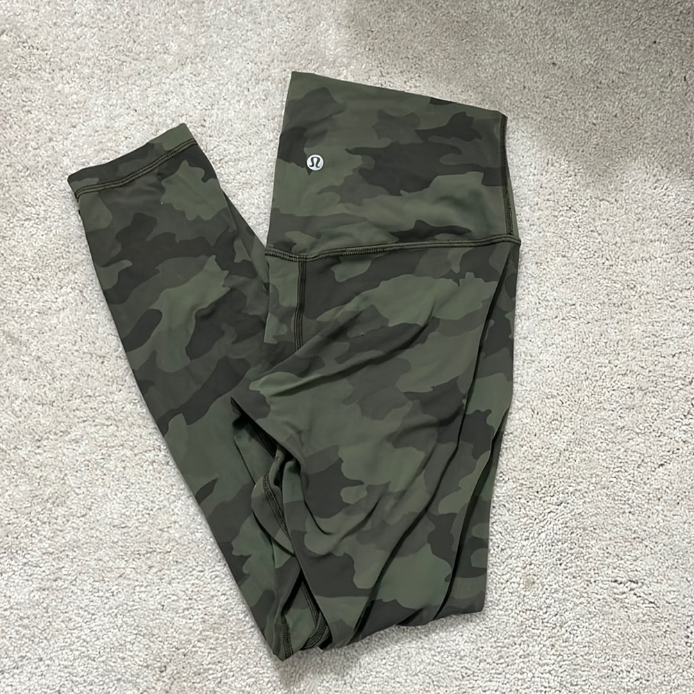 LuluLemon Align 25” leggings. Size 6. Great condition. Camo pattern